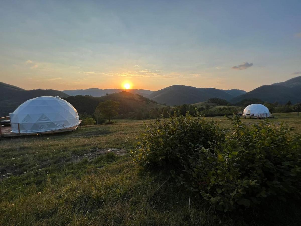 Starry Dome - Manta'S Retreat Glamping Cornereva Hotel Екстериор снимка