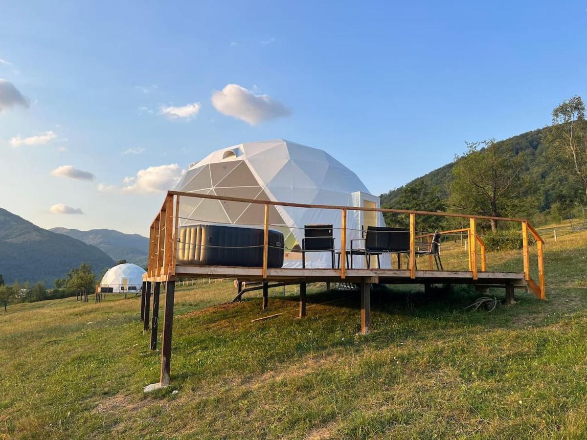 Starry Dome - Manta'S Retreat Glamping Cornereva Hotel Екстериор снимка
