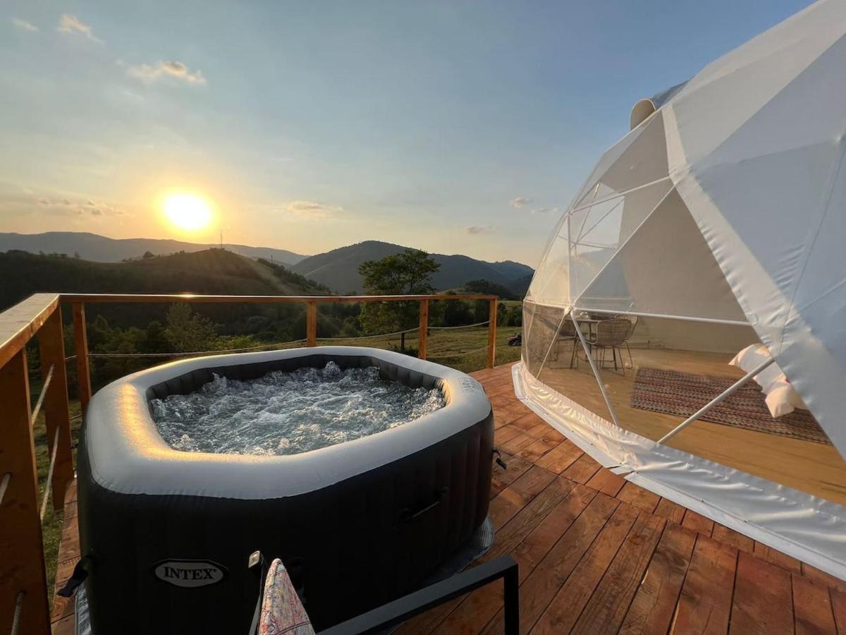 Starry Dome - Manta'S Retreat Glamping Cornereva Hotel Екстериор снимка