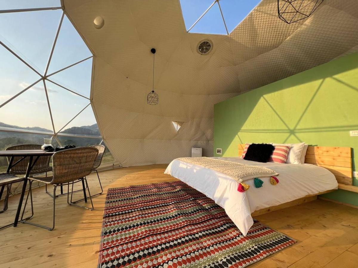 Starry Dome - Manta'S Retreat Glamping Cornereva Hotel Екстериор снимка
