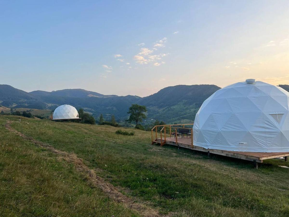 Starry Dome - Manta'S Retreat Glamping Cornereva Hotel Екстериор снимка