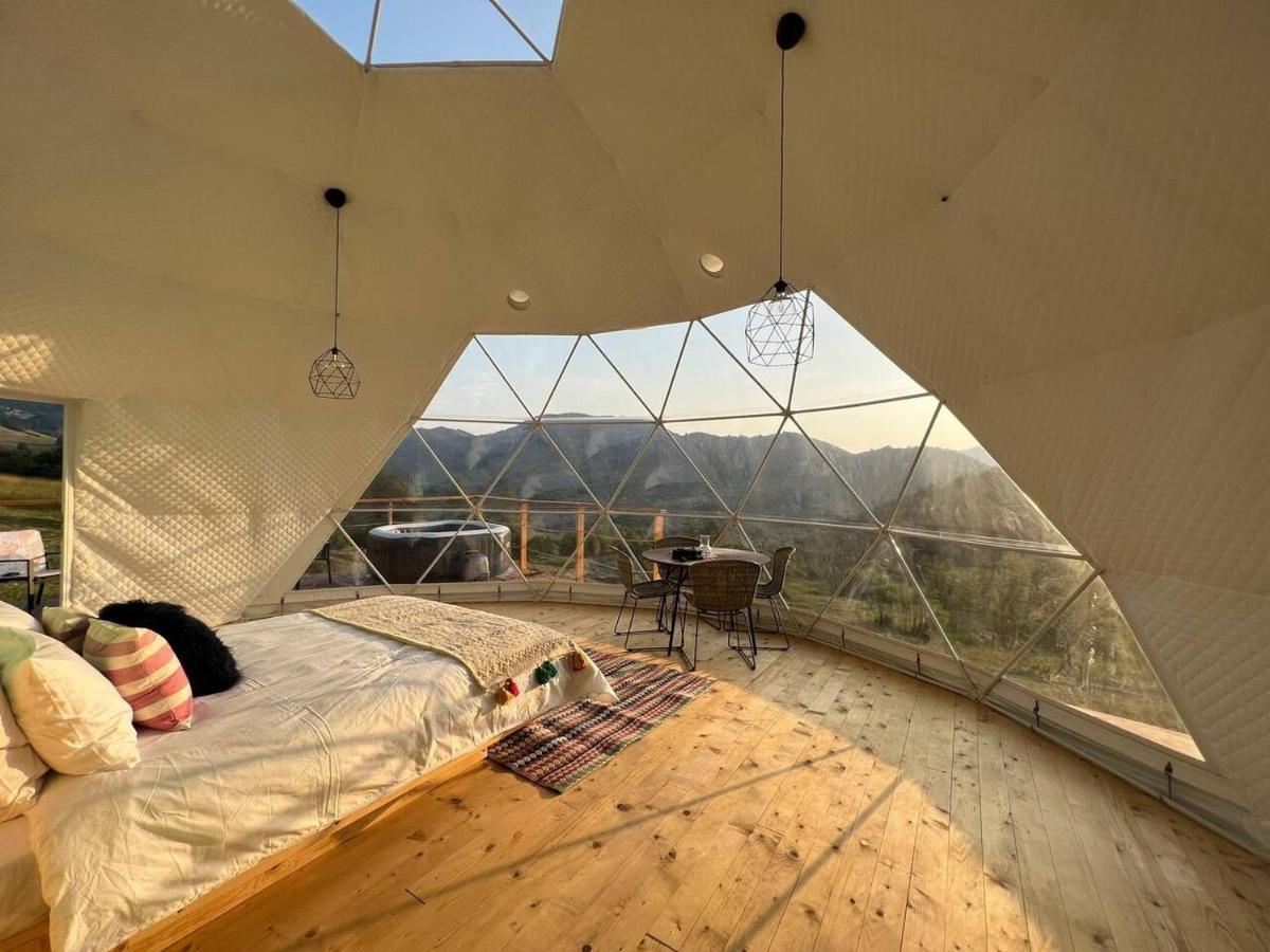 Starry Dome - Manta'S Retreat Glamping Cornereva Hotel Екстериор снимка