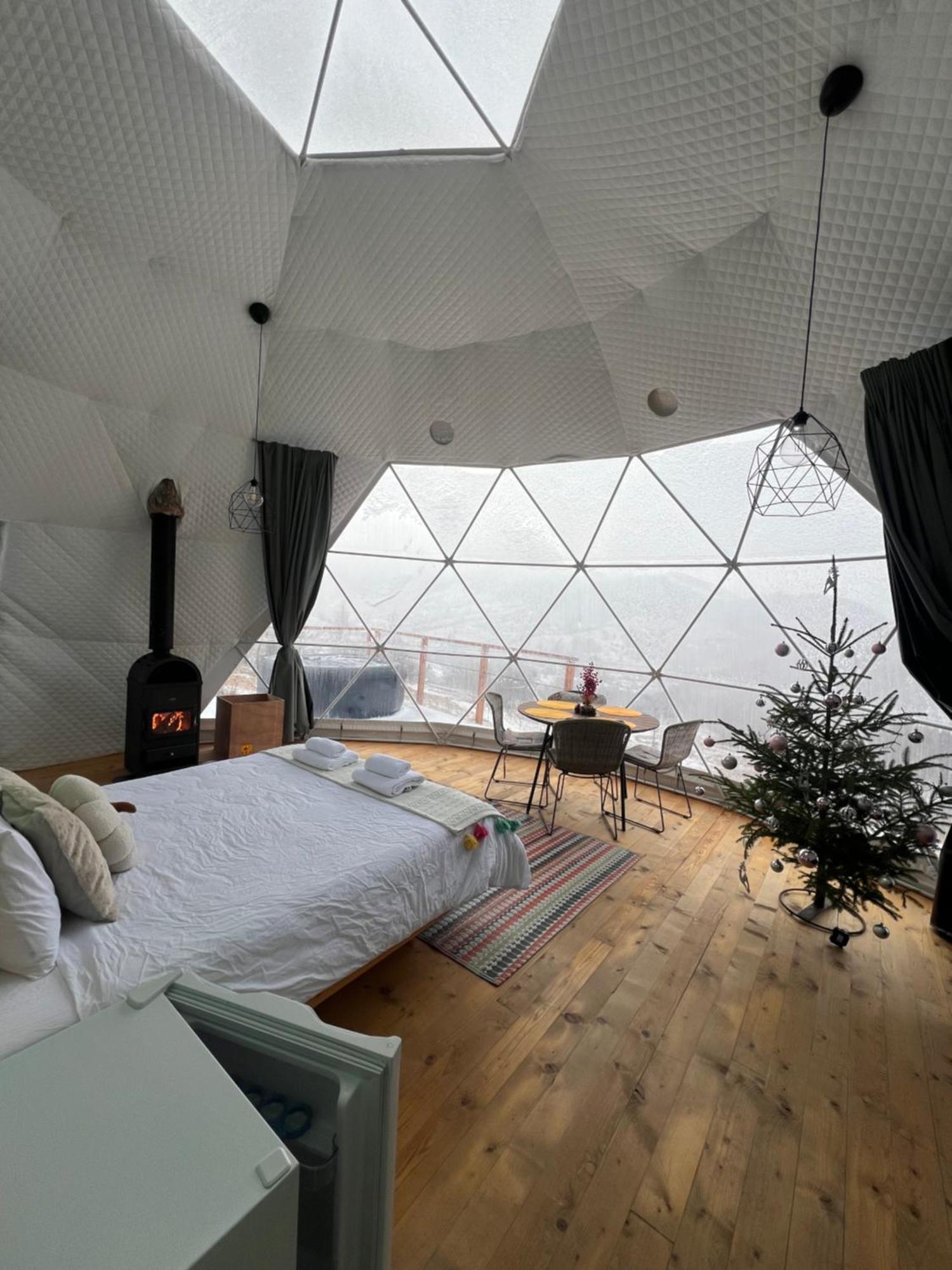Starry Dome - Manta'S Retreat Glamping Cornereva Hotel Екстериор снимка