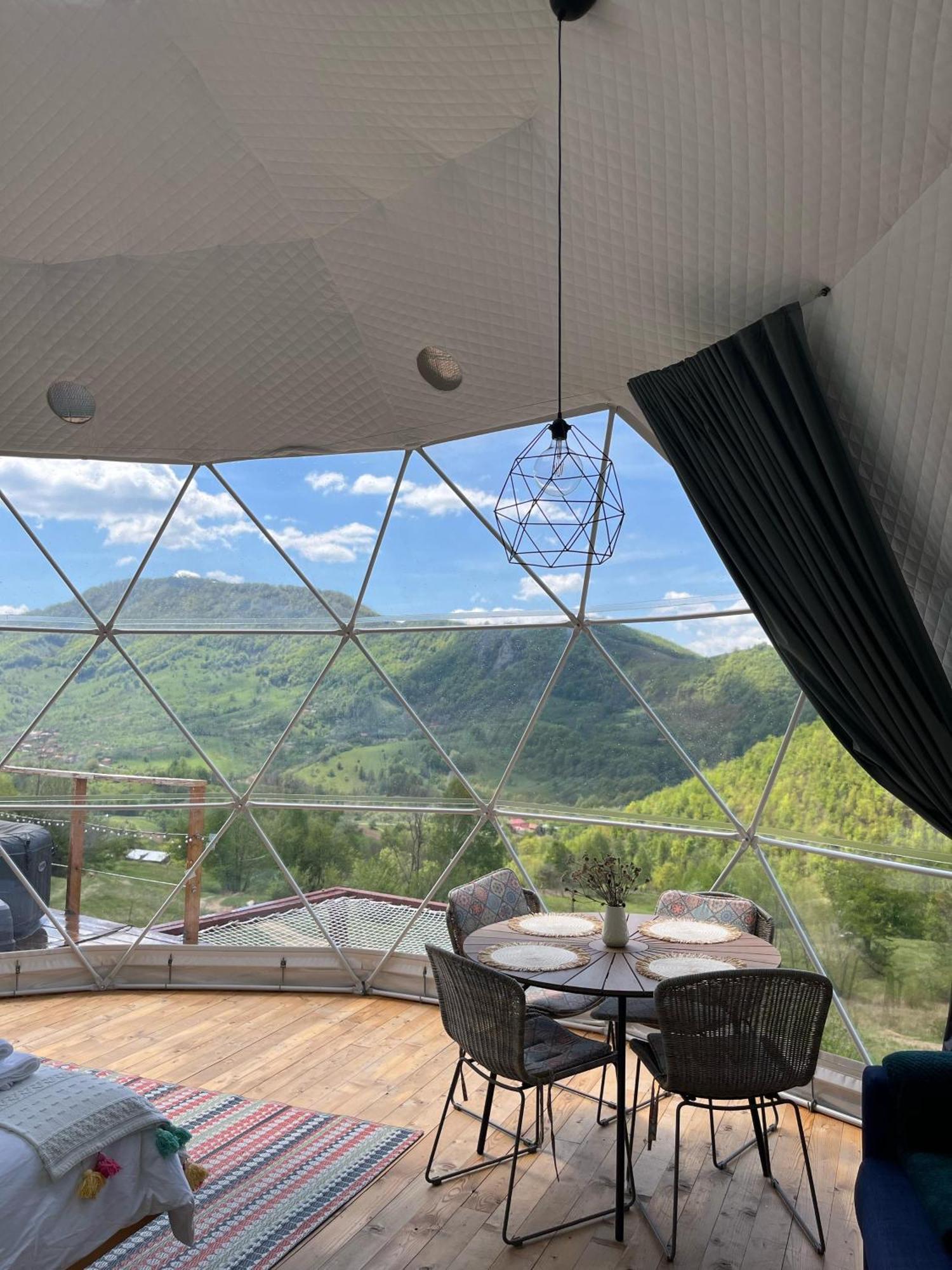 Starry Dome - Manta'S Retreat Glamping Cornereva Hotel Екстериор снимка
